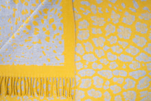 Load image into Gallery viewer, Animal Gift Boxed Scarf