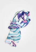 Load image into Gallery viewer, Floral Print Gift Boxed Scarf