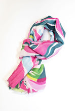 Load image into Gallery viewer, Floral Print Gift Boxed Scarf
