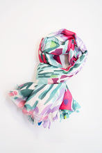 Load image into Gallery viewer, Floral Print Gift Boxed Scarf