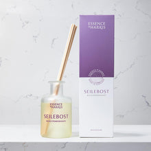 Load image into Gallery viewer, Essence of Harris Seilebost Reed Diffuser Gift Set with Purple Box
