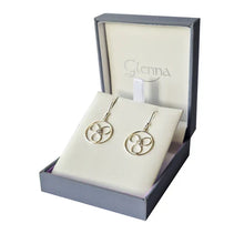 Load image into Gallery viewer, Celtic Trinity Flower Earrings

