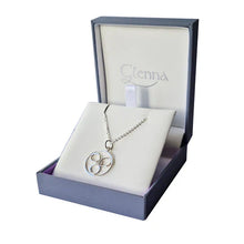 Load image into Gallery viewer, Celtic Trinity Flower Pendant
